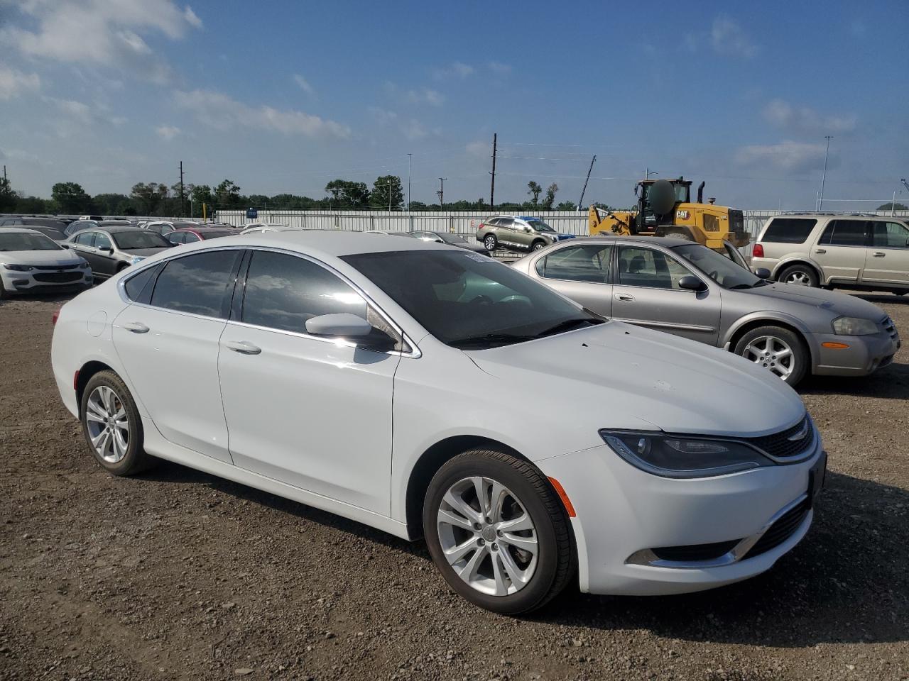 2016 Chrysler 200 Limited - Фото 4
