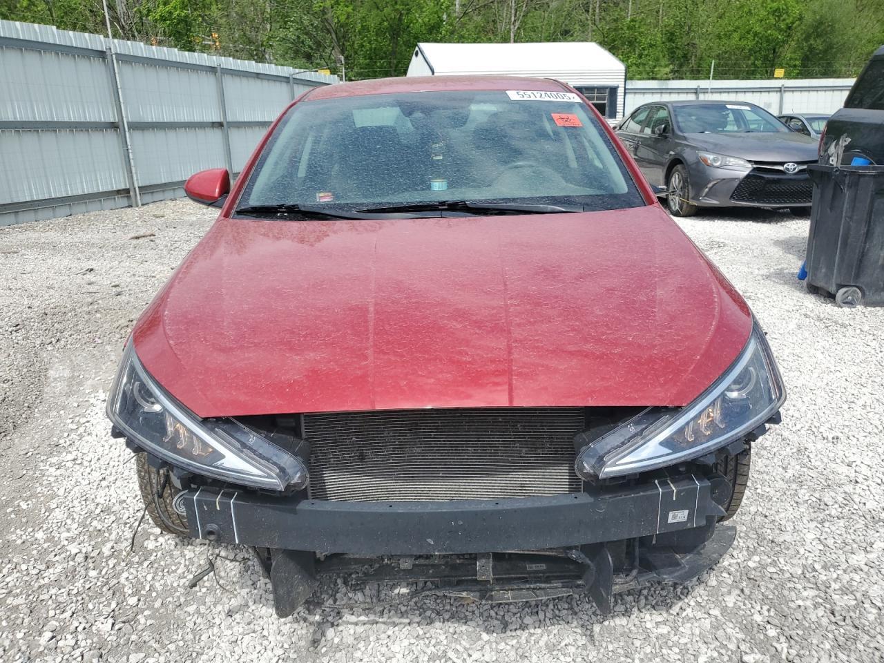 2020 Hyundai Elantra Se - Фото 5