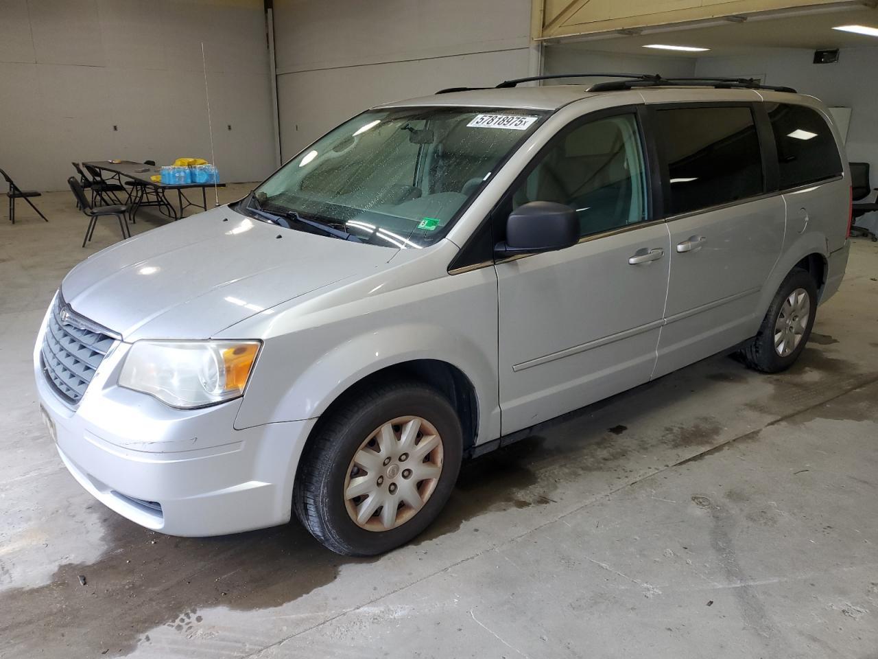 2009 Chrysler Town & Country Lx