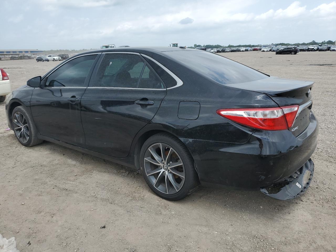 2017 Toyota Camry Le - Image 2