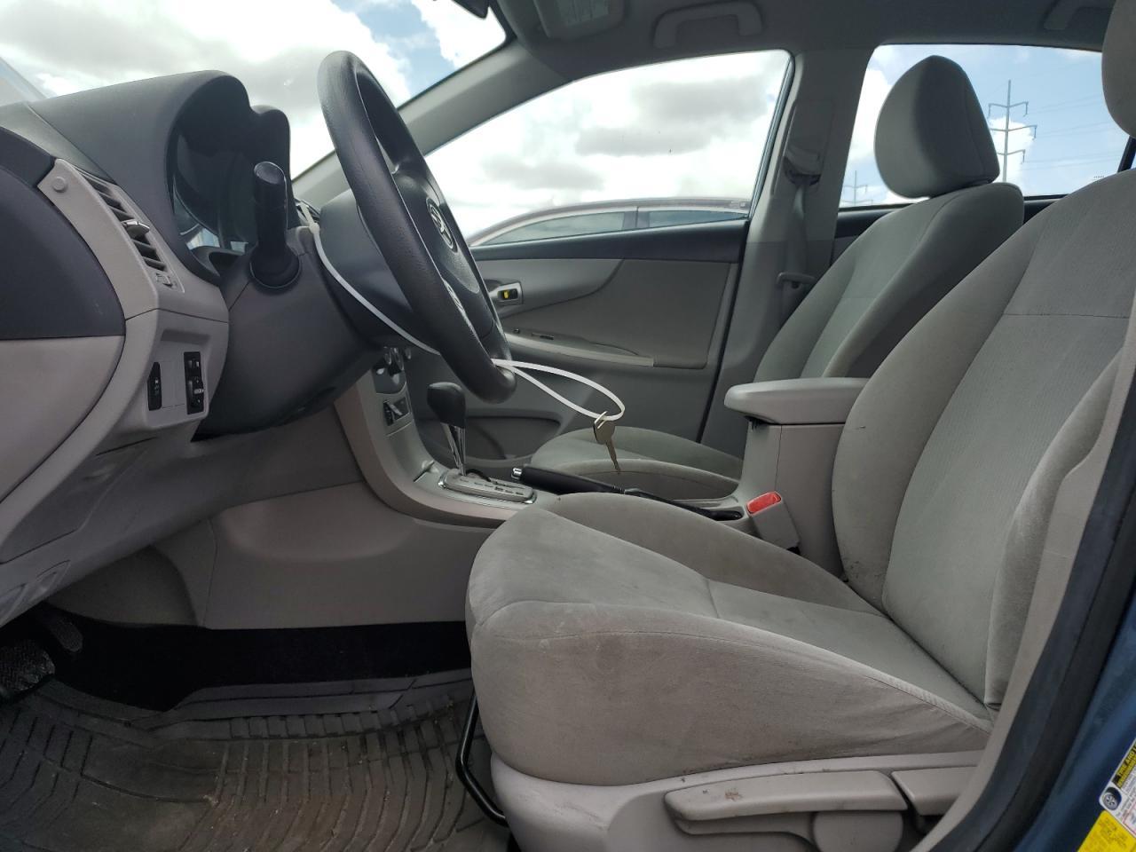 2012 Toyota Corolla Base - Фото 7