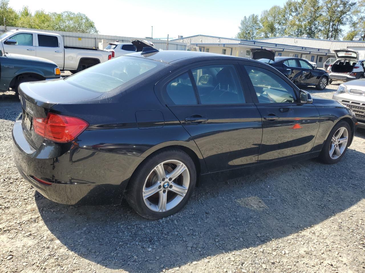 2013 BMW 328 Xi Sulev - Image 3