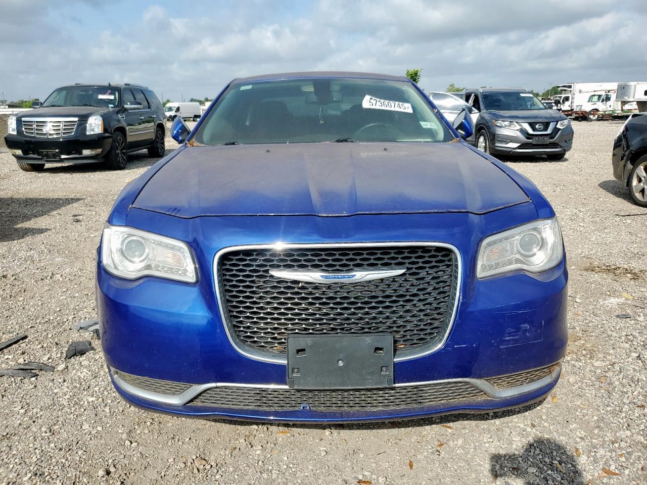 2018 Chrysler 300 Touring - Image 5