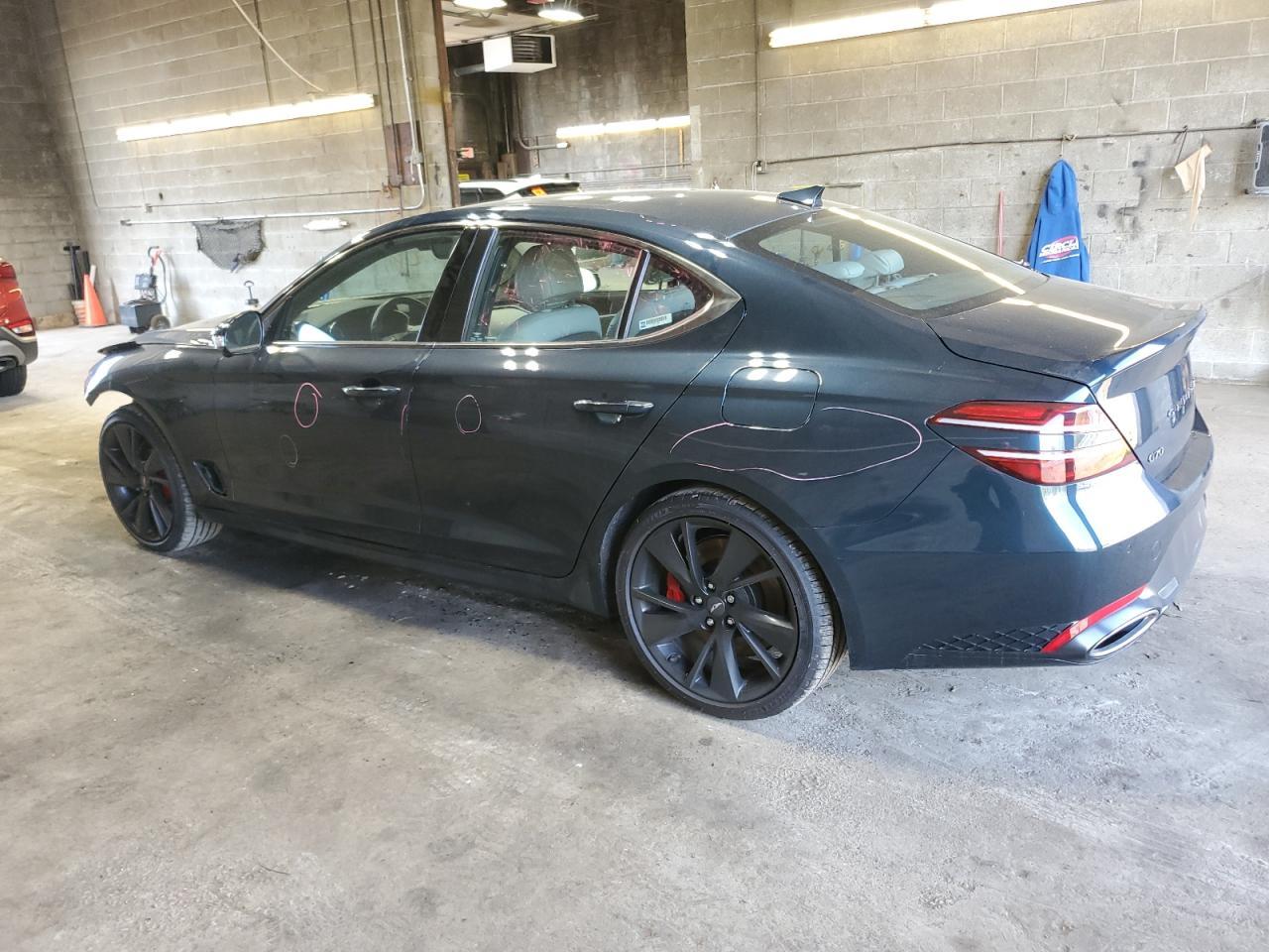 2022 Genesis G70 Base - Image 2