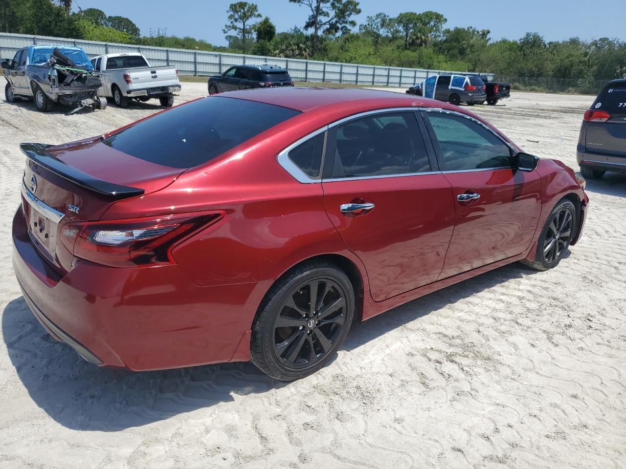 2017 Nissan Altima 2.5 - Image 3