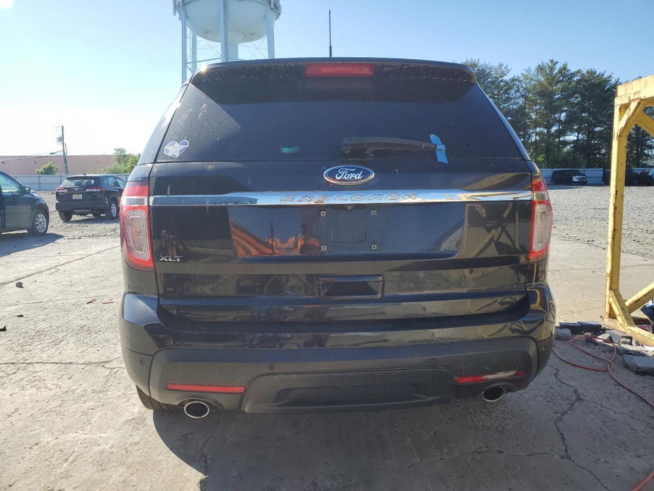 2015 Ford Explorer Xlt - Фото 6