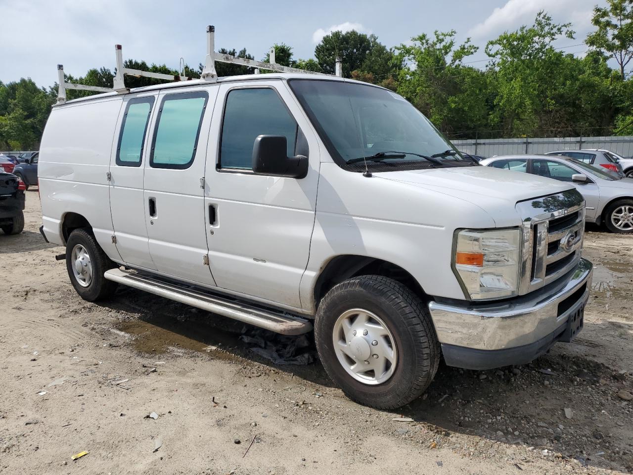 2014 Ford Econoline E250 Van - Фото 4