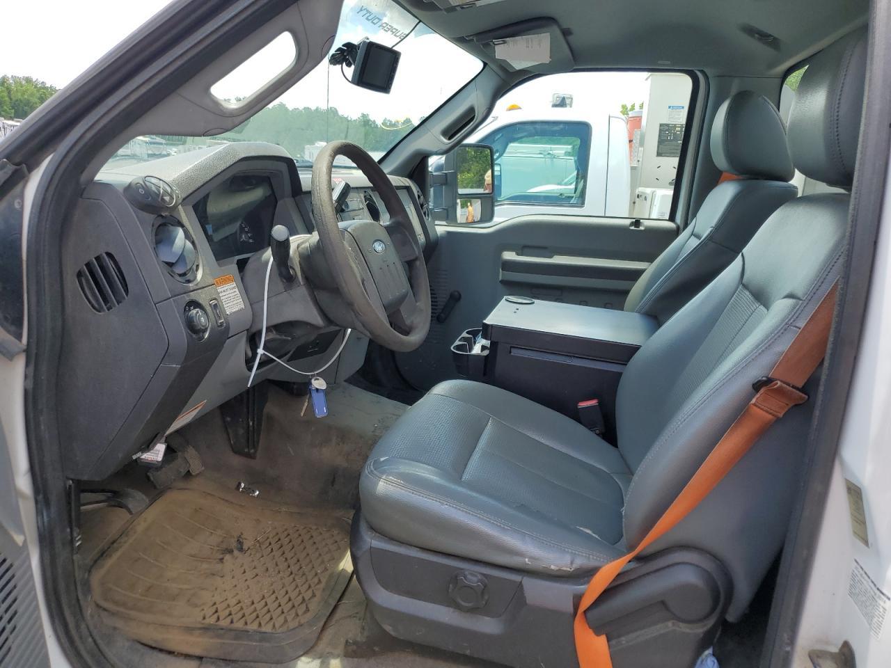 2015 Ford F450 Super Duty - Image 7
