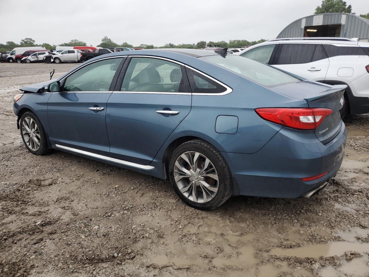 2015 Hyundai Sonata Sport - Image 2
