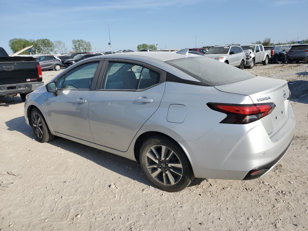 2021 Nissan Versa Sv - Image 2
