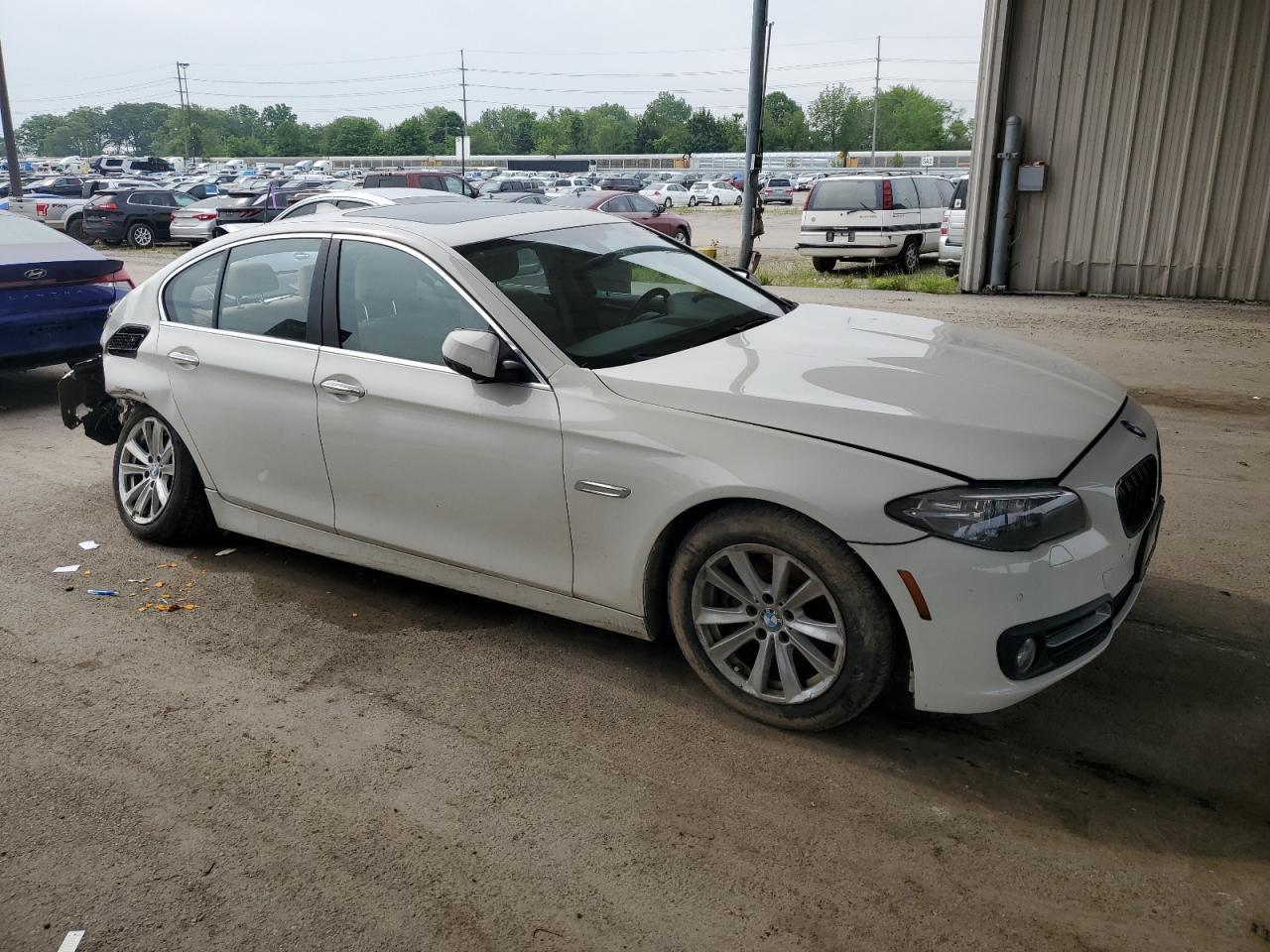 2016 BMW 528 Xi - Фото 4