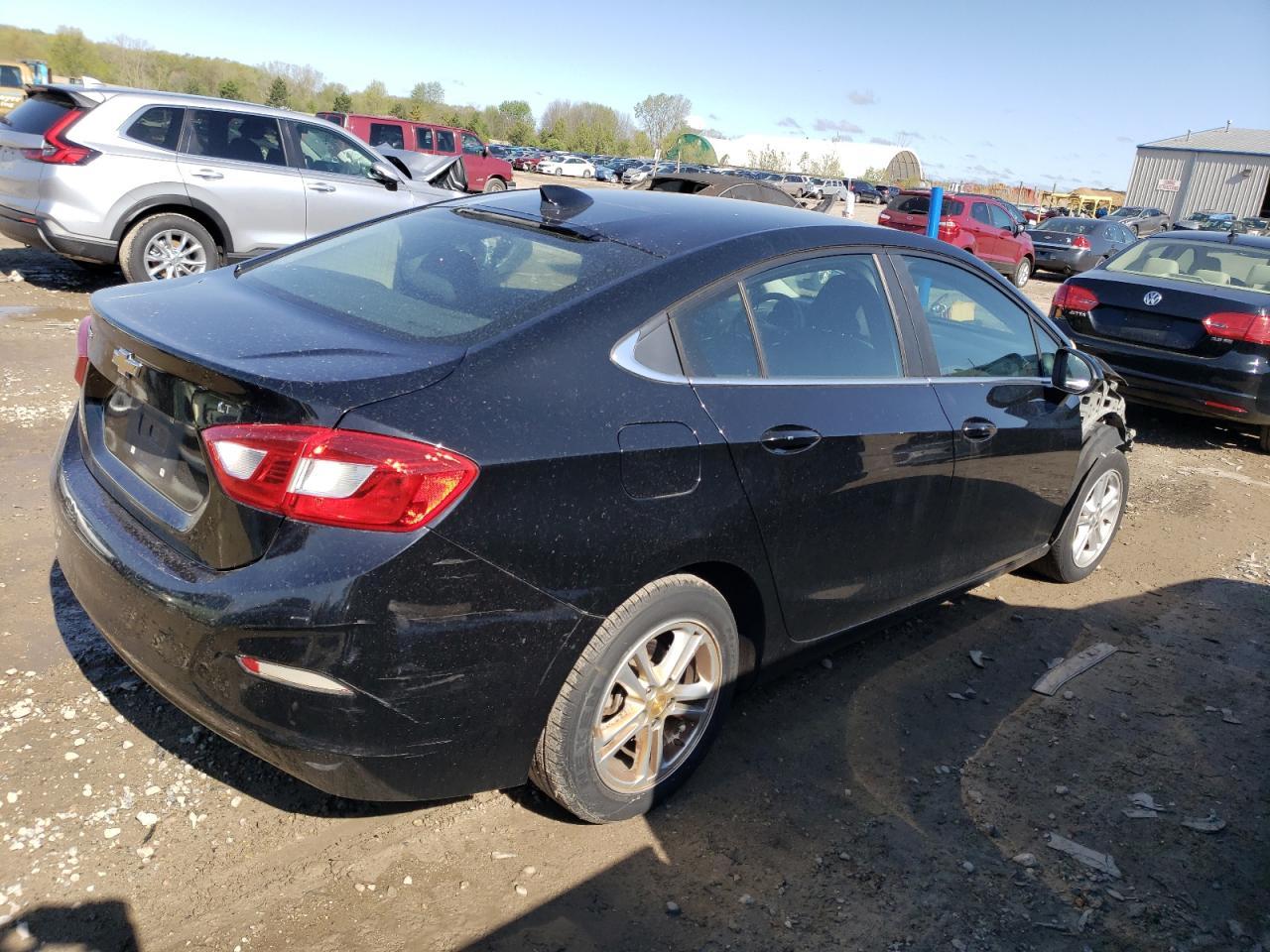 2017 Chevrolet Cruze Lt - Фото 3