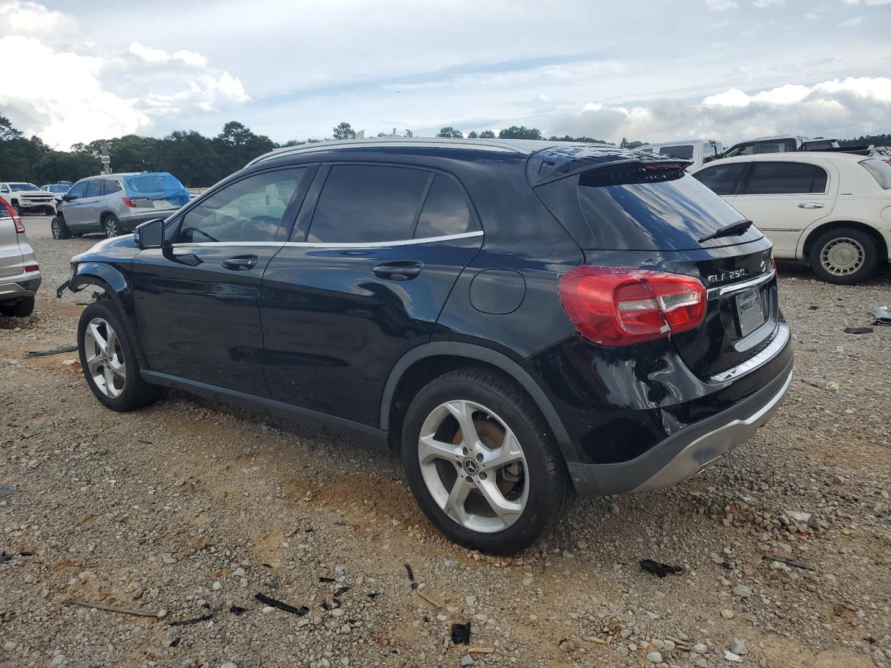2018 Mercedes-Benz Gla 250 4Matic - Фото 2