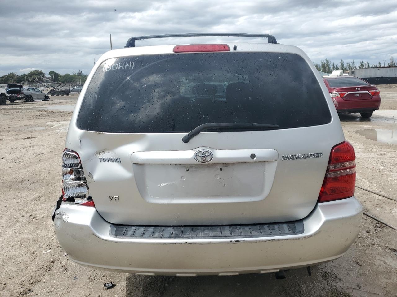 2003 Toyota Highlander Limited - Image 6