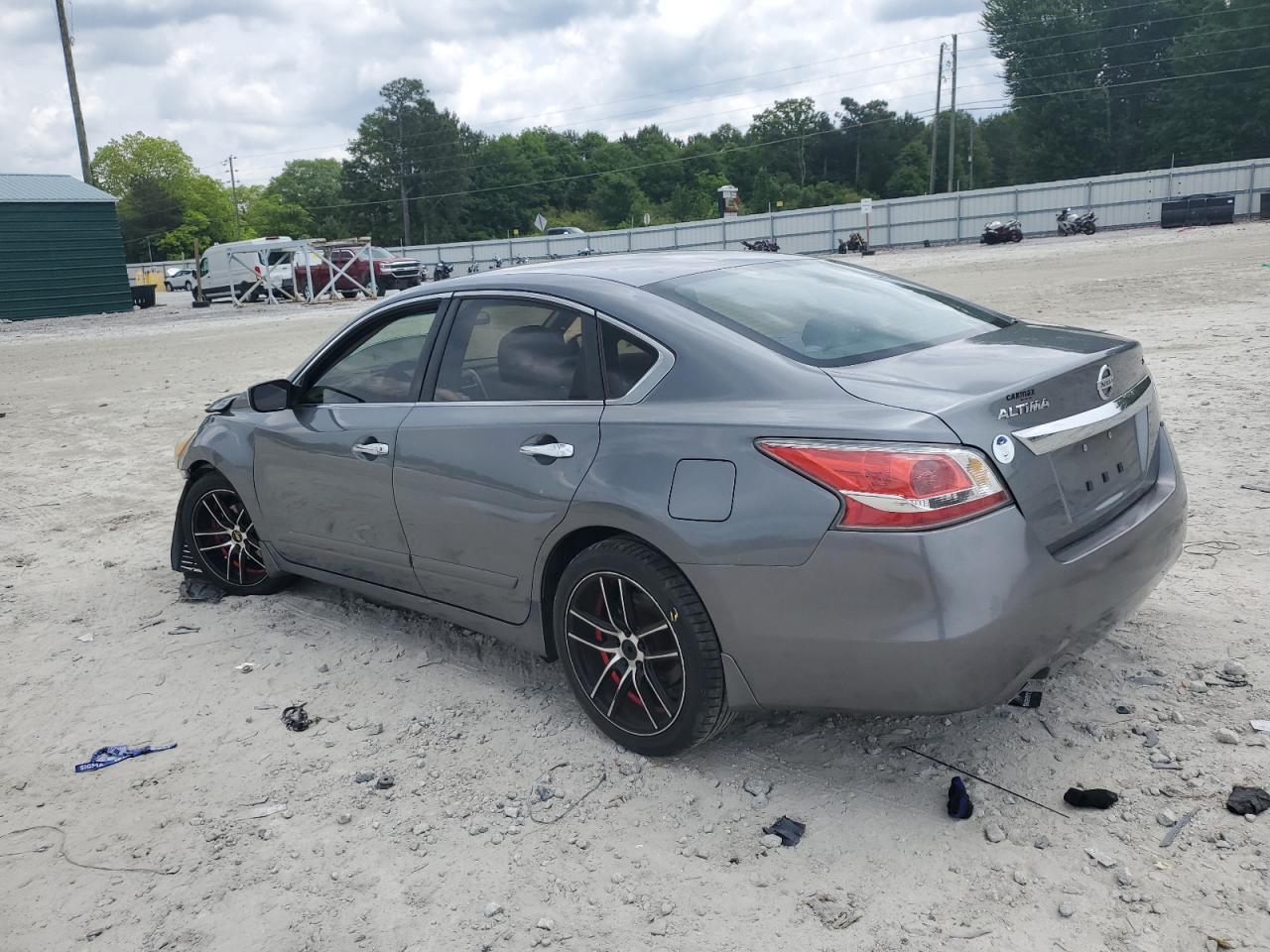 2015 Nissan Altima 2.5 - Фото 2