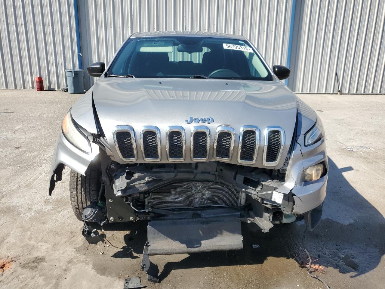 2016 Jeep Cherokee Sport - Фото 5