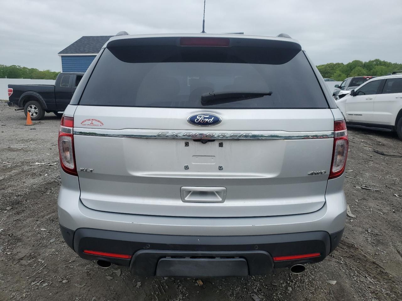 2015 Ford Explorer Xlt - Фото 6