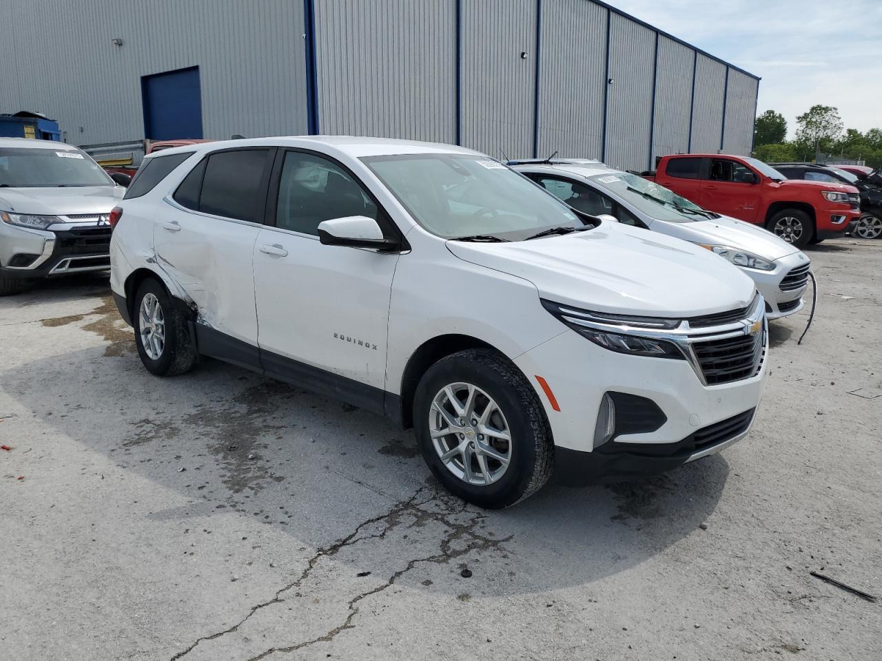 2022 Chev Equinox Lt - Фото 4