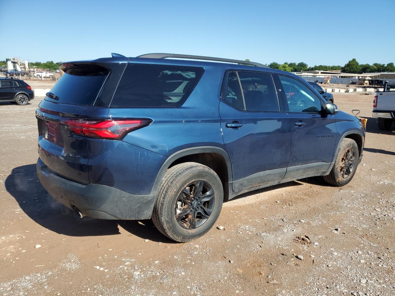 2022 Chevrolet Traverse Lt - Фото 3