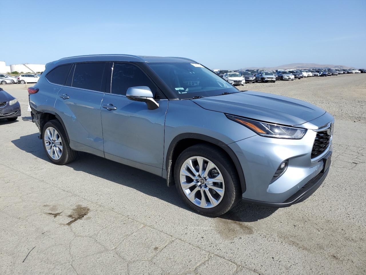 2022 Toyota Highlander Limited - Фото 4