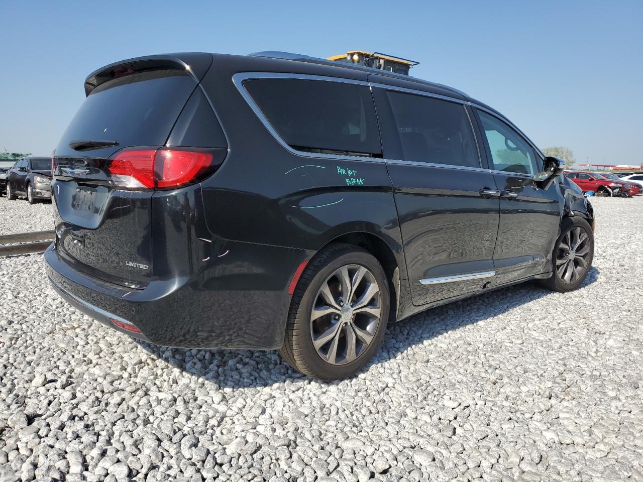 2018 Chrysler Pacifica Limited - Фото 3