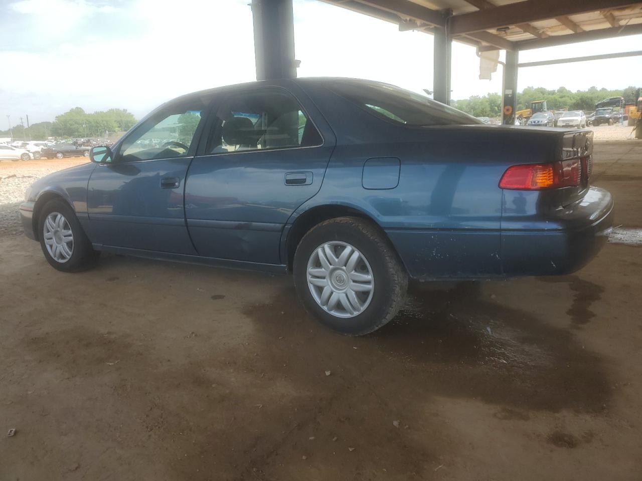 2001 Toyota Camry Ce - Фото 2