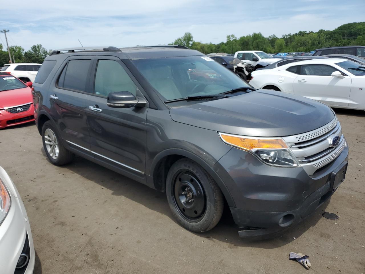 2015 Ford Explorer Xlt Xlt - Image 4