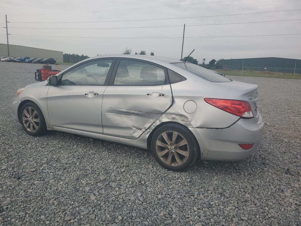 2014 Hyundai Accent Gls - Фото 2