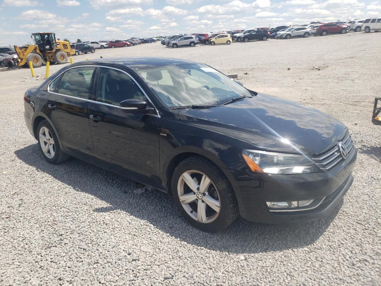 2015 Volkswagen Passat S - Фото 4