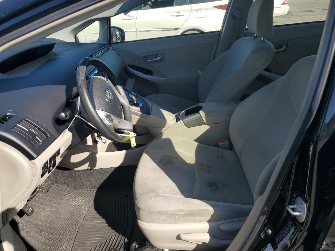 2014 Toyota Prius - Фото 7