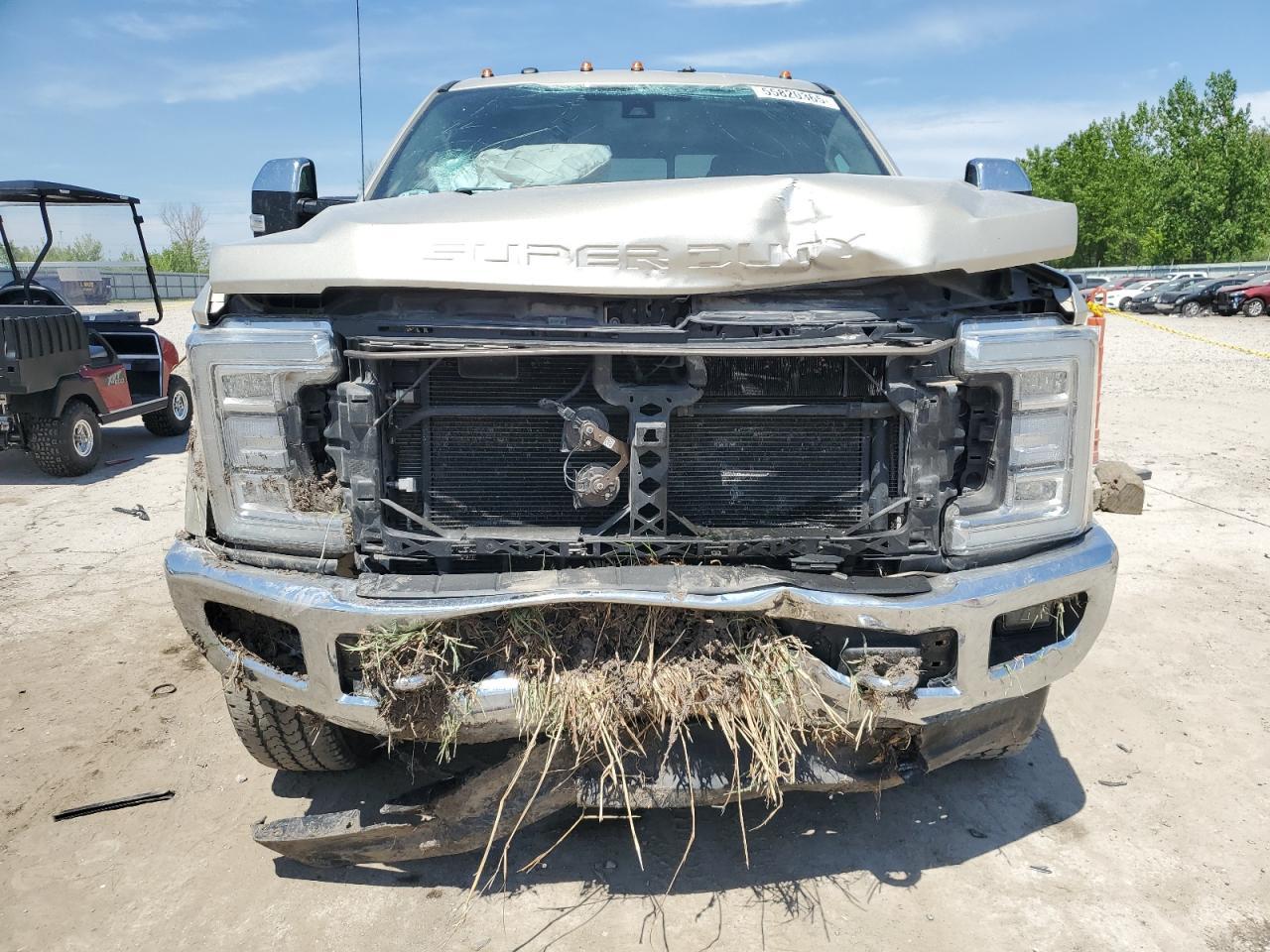 2017 Ford F250 Super Duty - Image 5