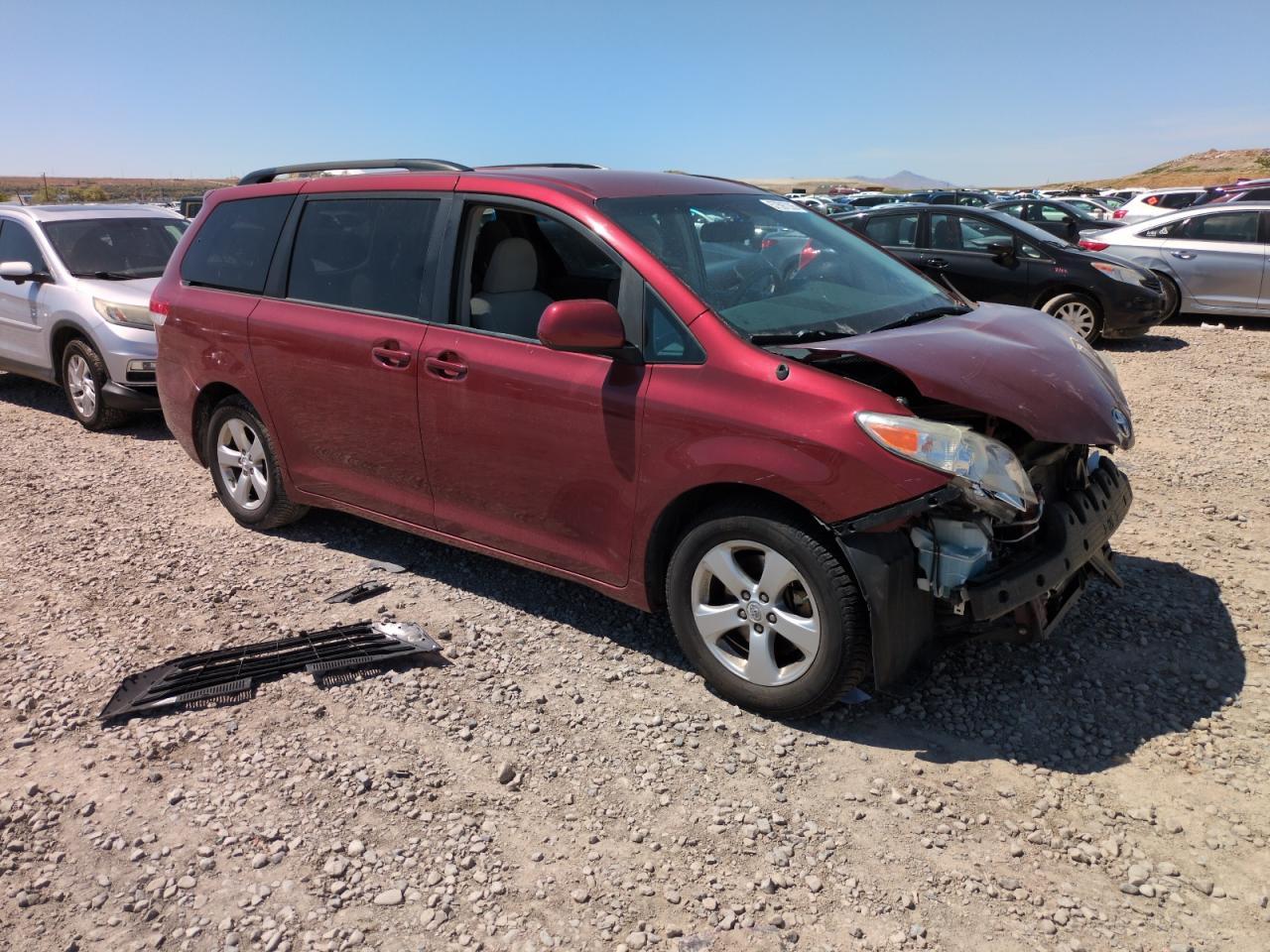 2011 Toyota Sienna Le - Фото 4