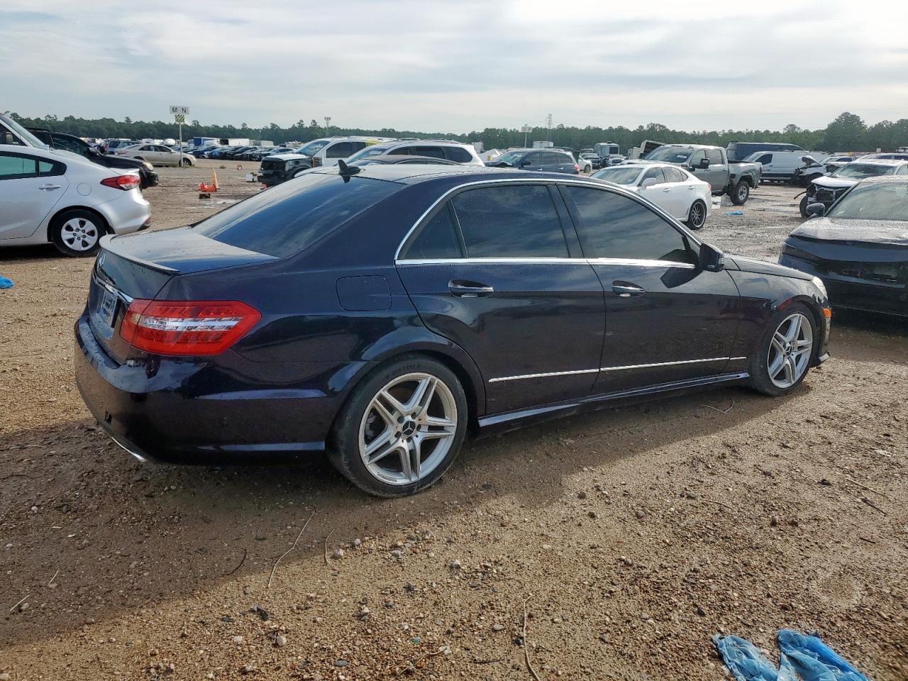 2011 Mercedes-Benz E 350 - Фото 3