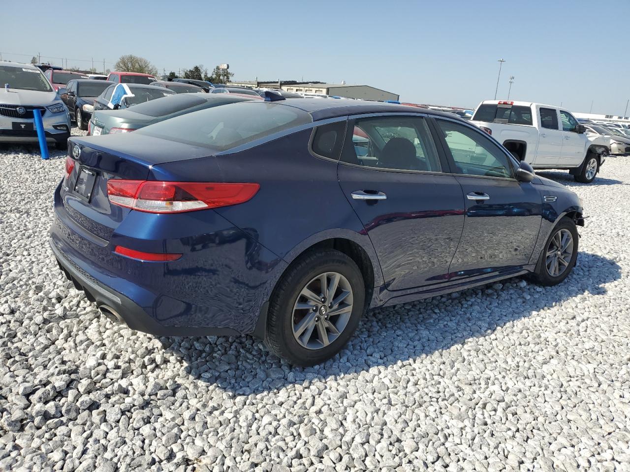 2020 Kia Optima Lx - Фото 3