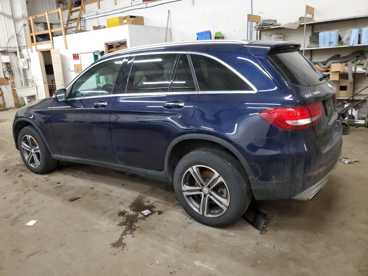 2016 Mercedes-Benz Glc 300 4Matic - Фото 2