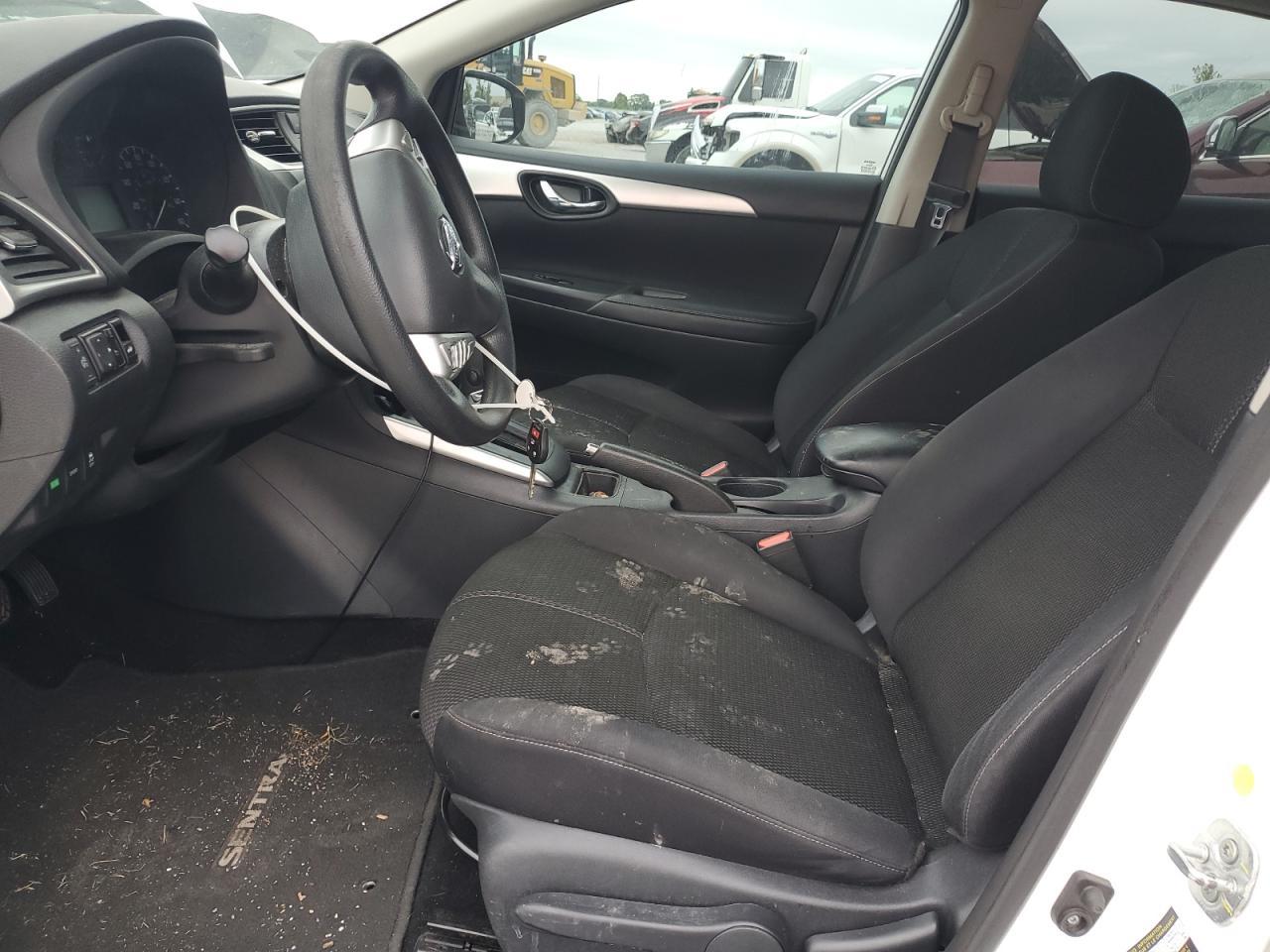 2016 Nissan Sentra S - Image 7