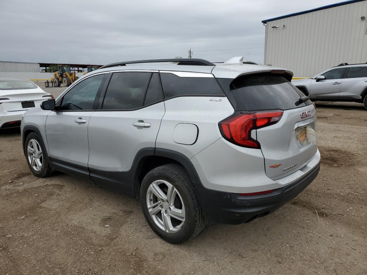 2018 GMC Terrain Sle - Image 2