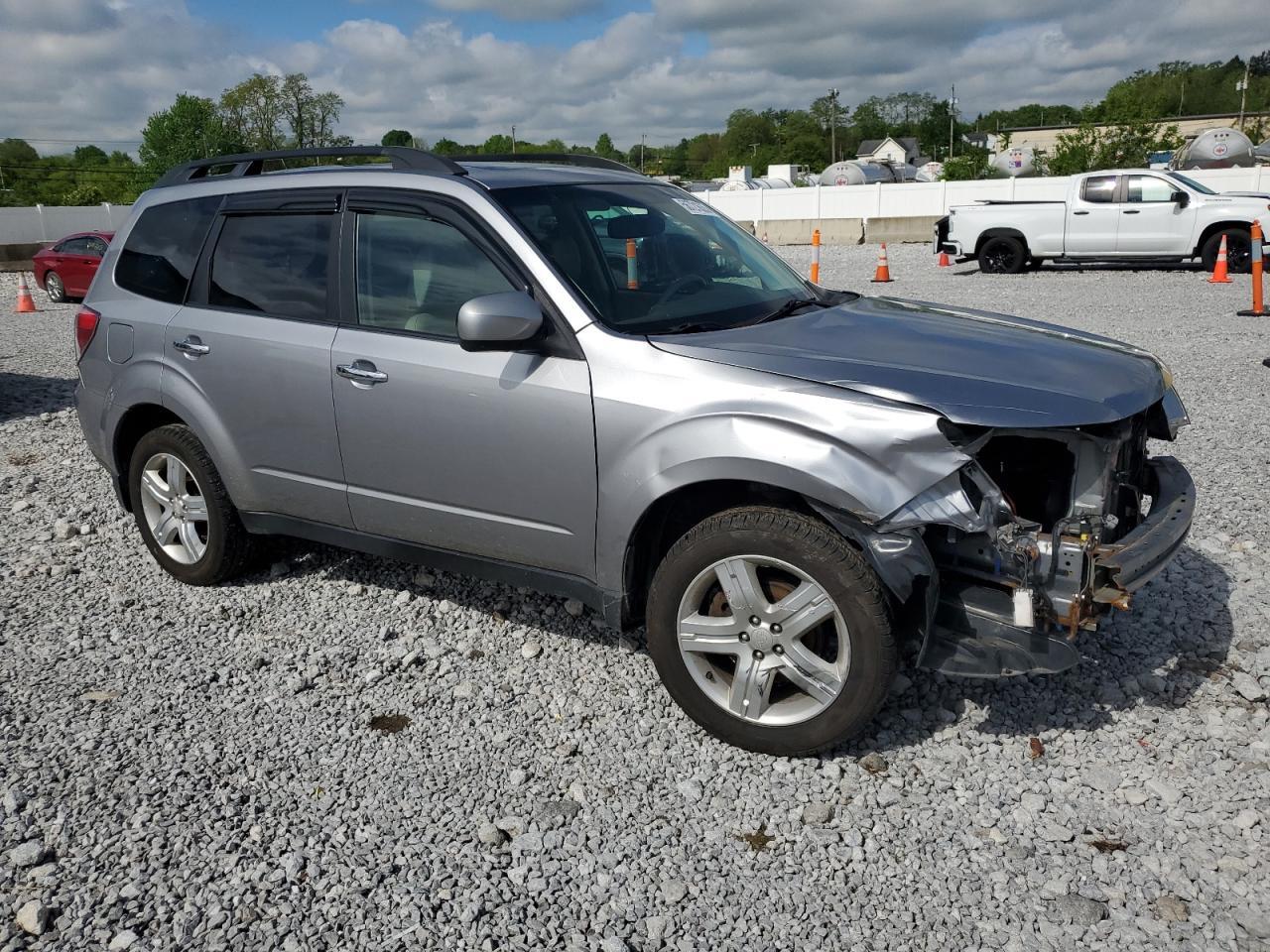 2010 Subaru Forester 2.5X Limited - Image 4