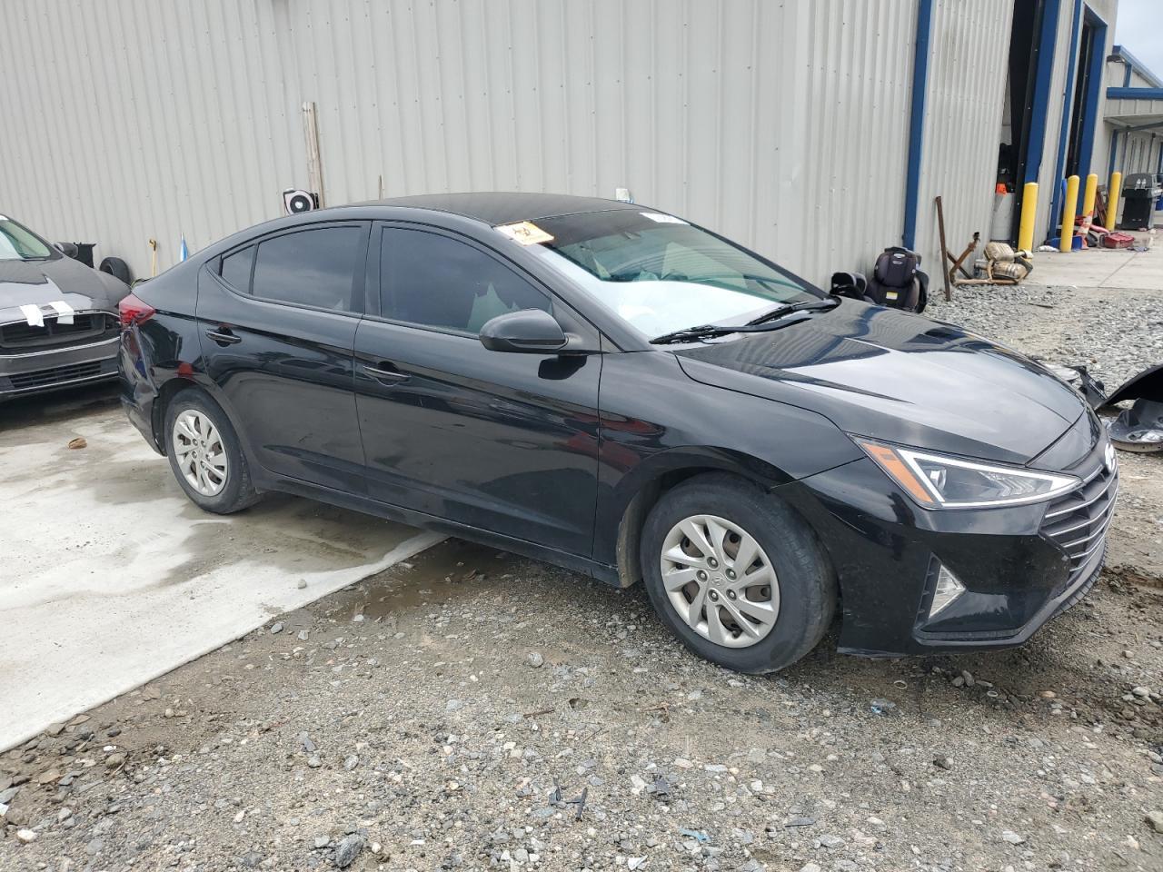 2020 Hyundai Elantra Se - Фото 4