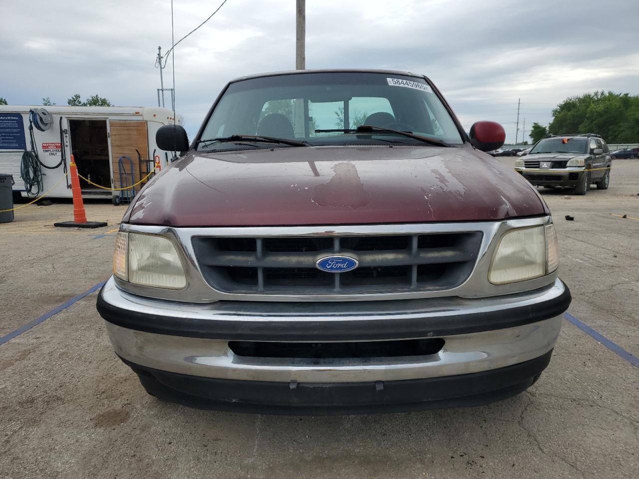 1997 Ford F150 - Фото 5