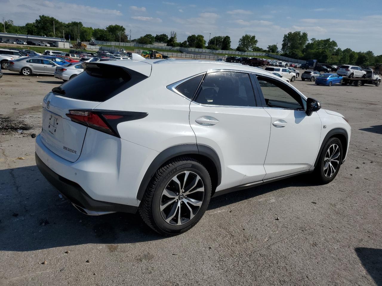 2017 Lexus Nx 200T Base - Фото 3