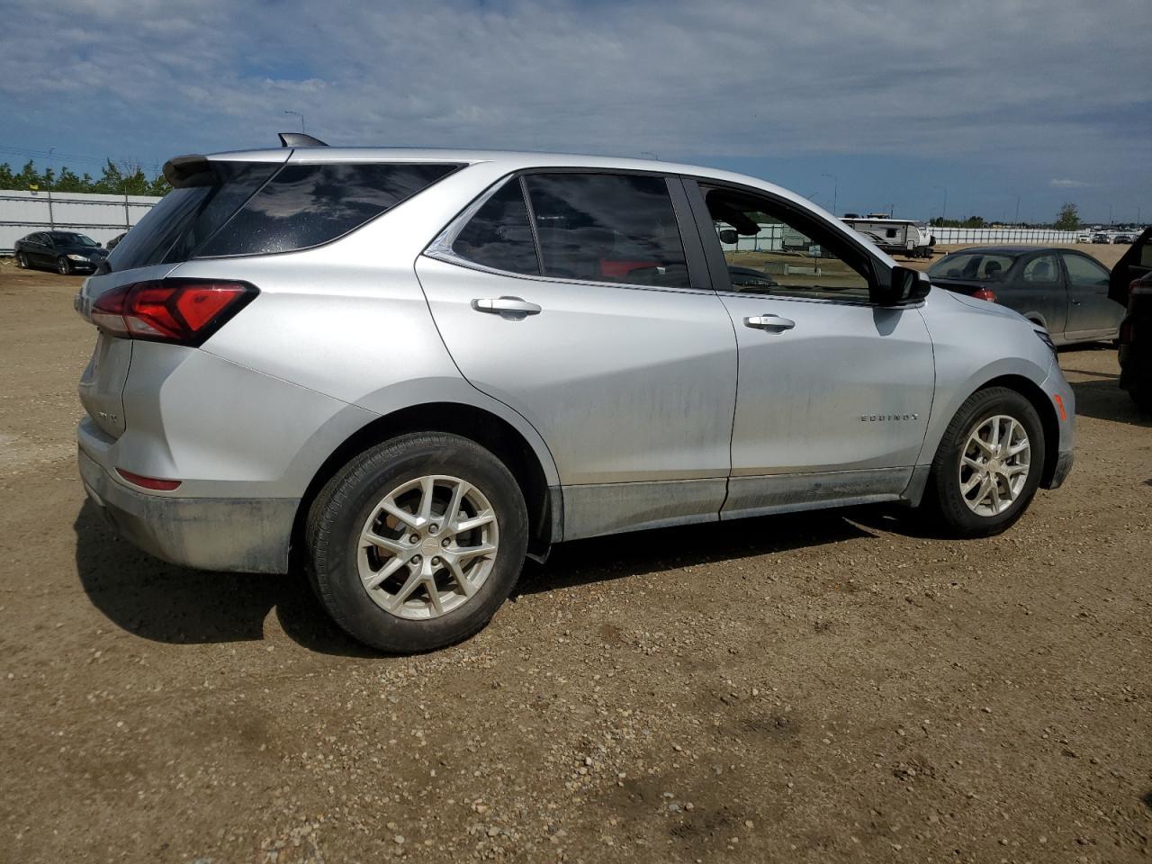 2022 Chevrolet Equinox Lt - Фото 3