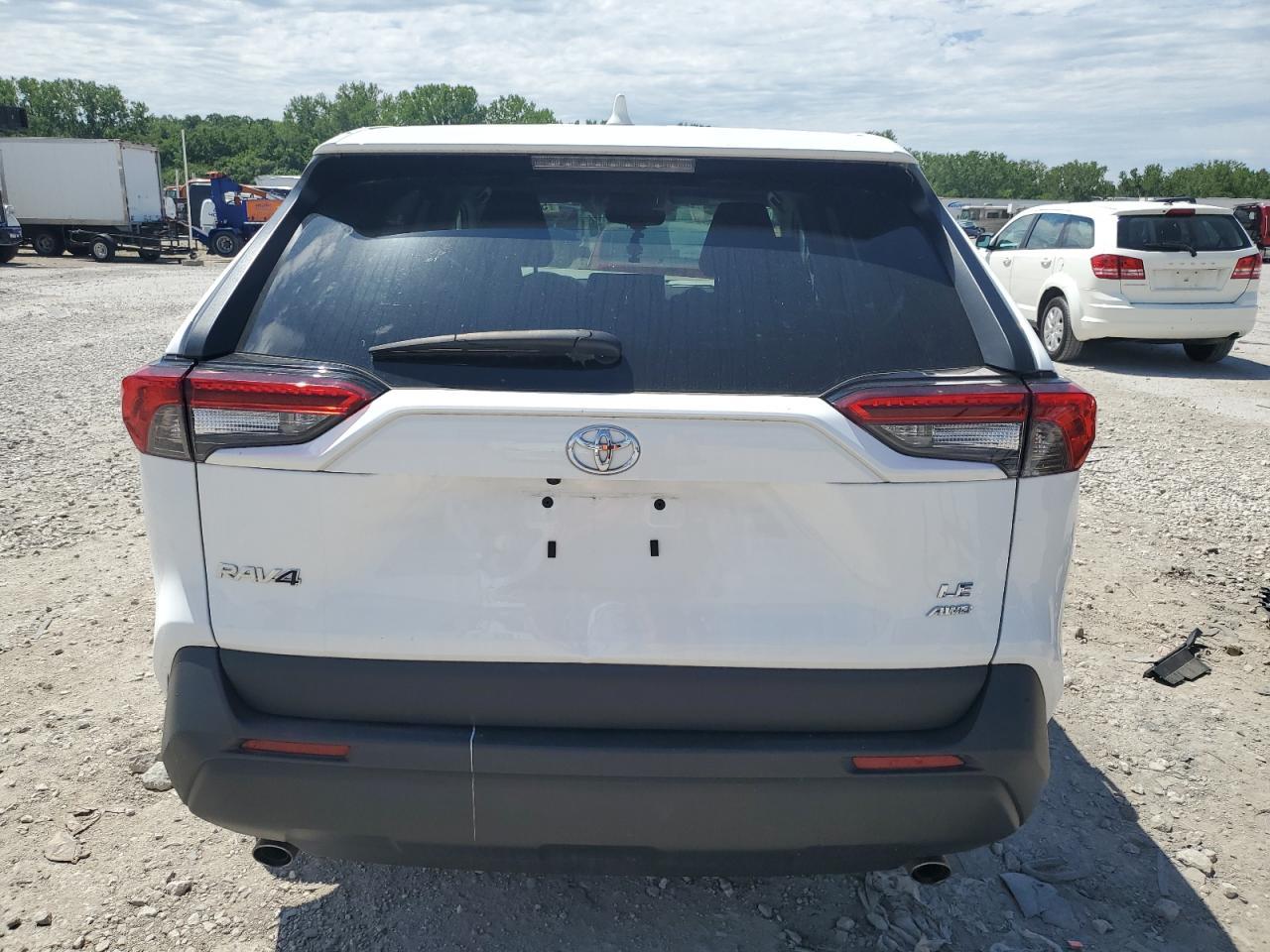2022 Toyota Rav4 - Фото 6