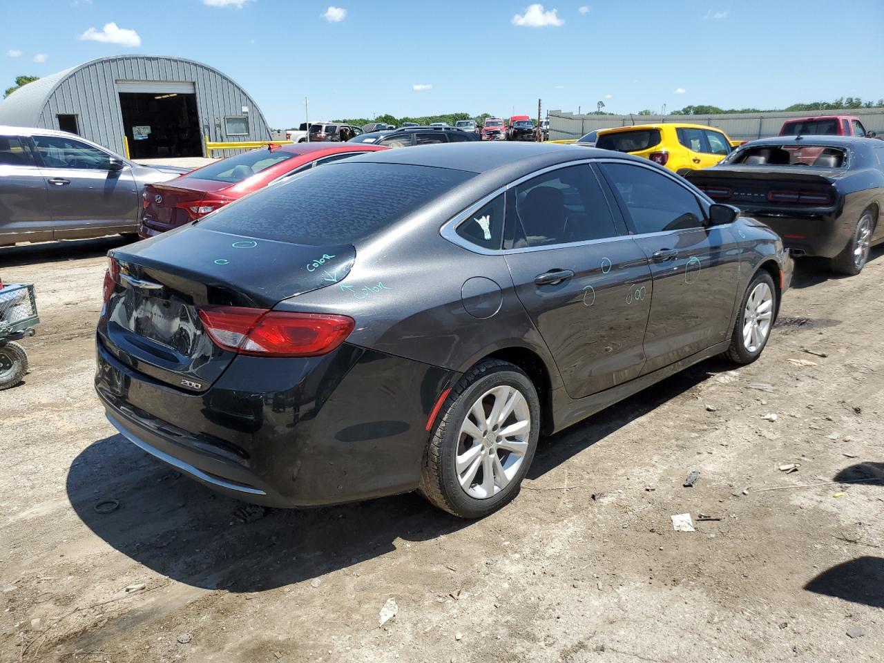 2016 Chrysler 200 Limited - Image 3