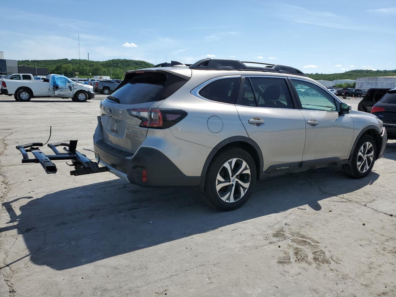 2020 Subaru Outback Limited Xt - Image 3