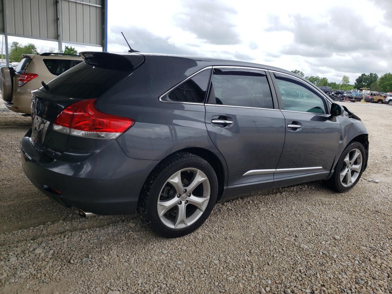 2012 Toyota Venza Le - Image 3