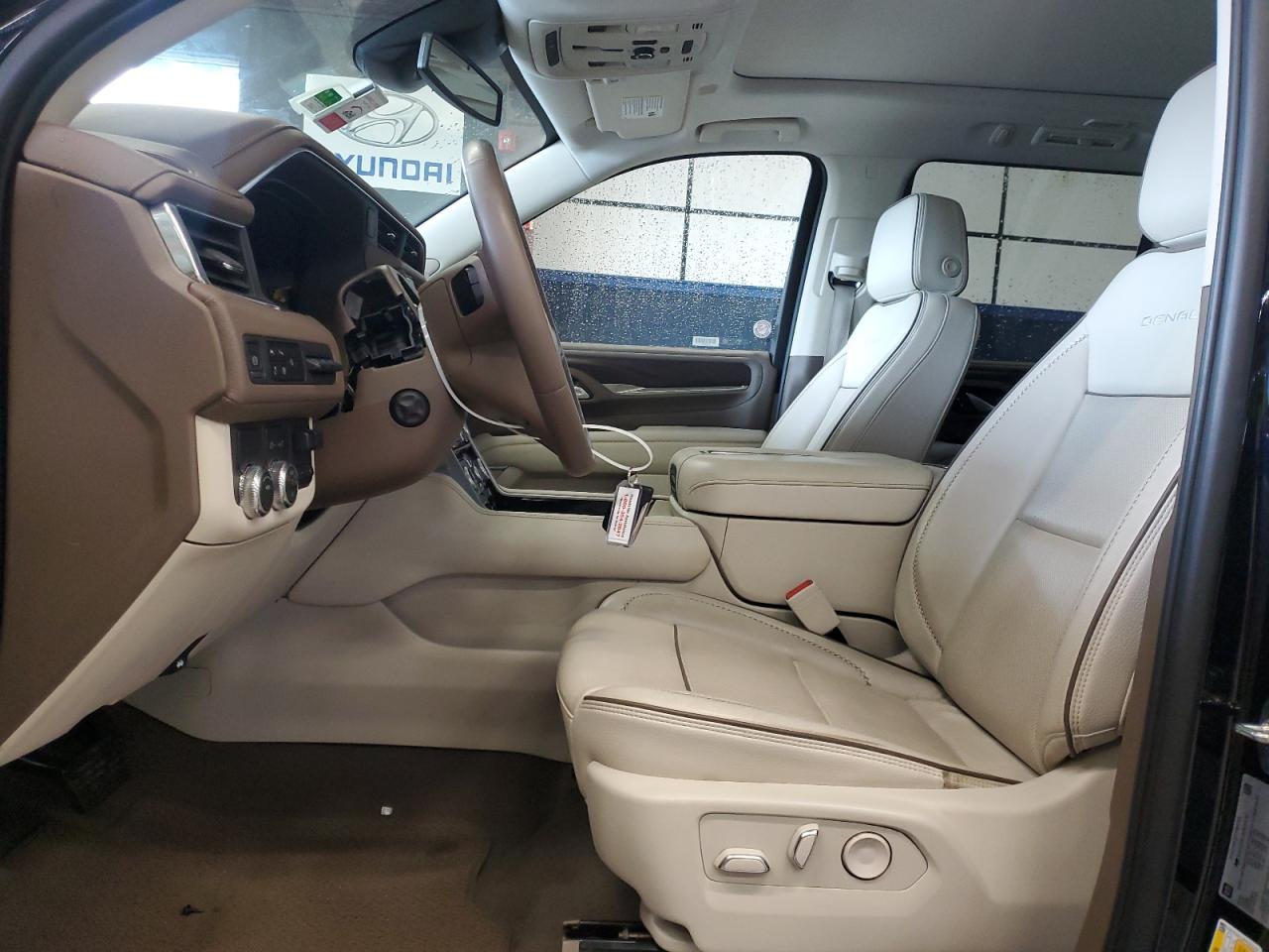 2023 GMC Yukon Denali - Фото 7