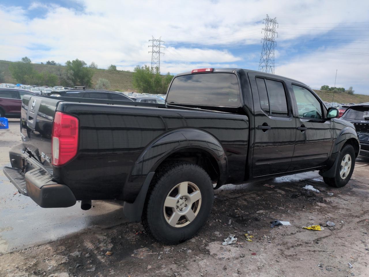 2008 Nissan Frontier Crew Cab Le - Image 3