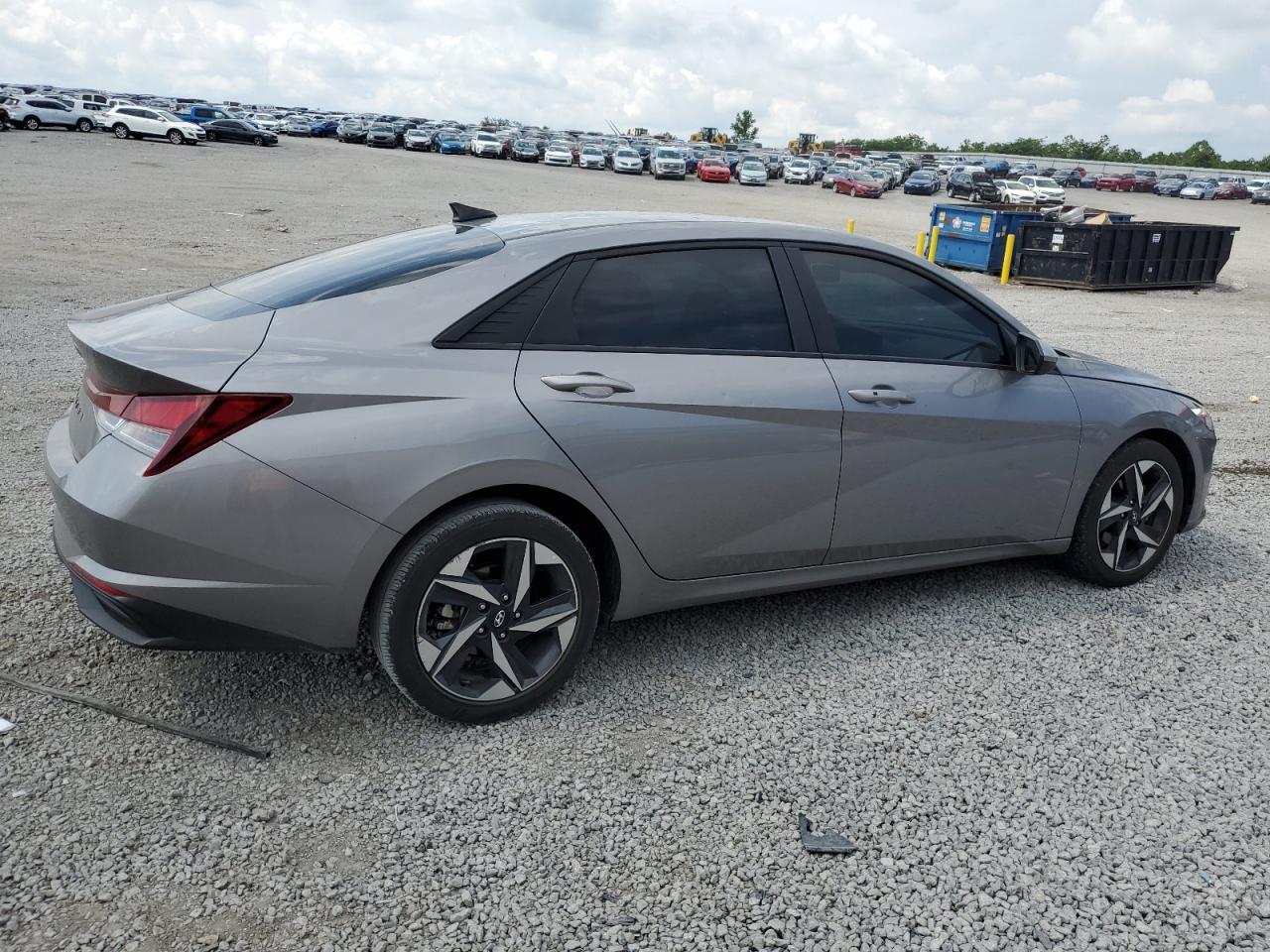 2023 Hyundai Elantra Sel - Фото 3