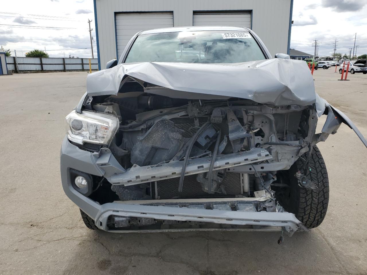 2020 Toyota Tacoma Double Cab - Image 5